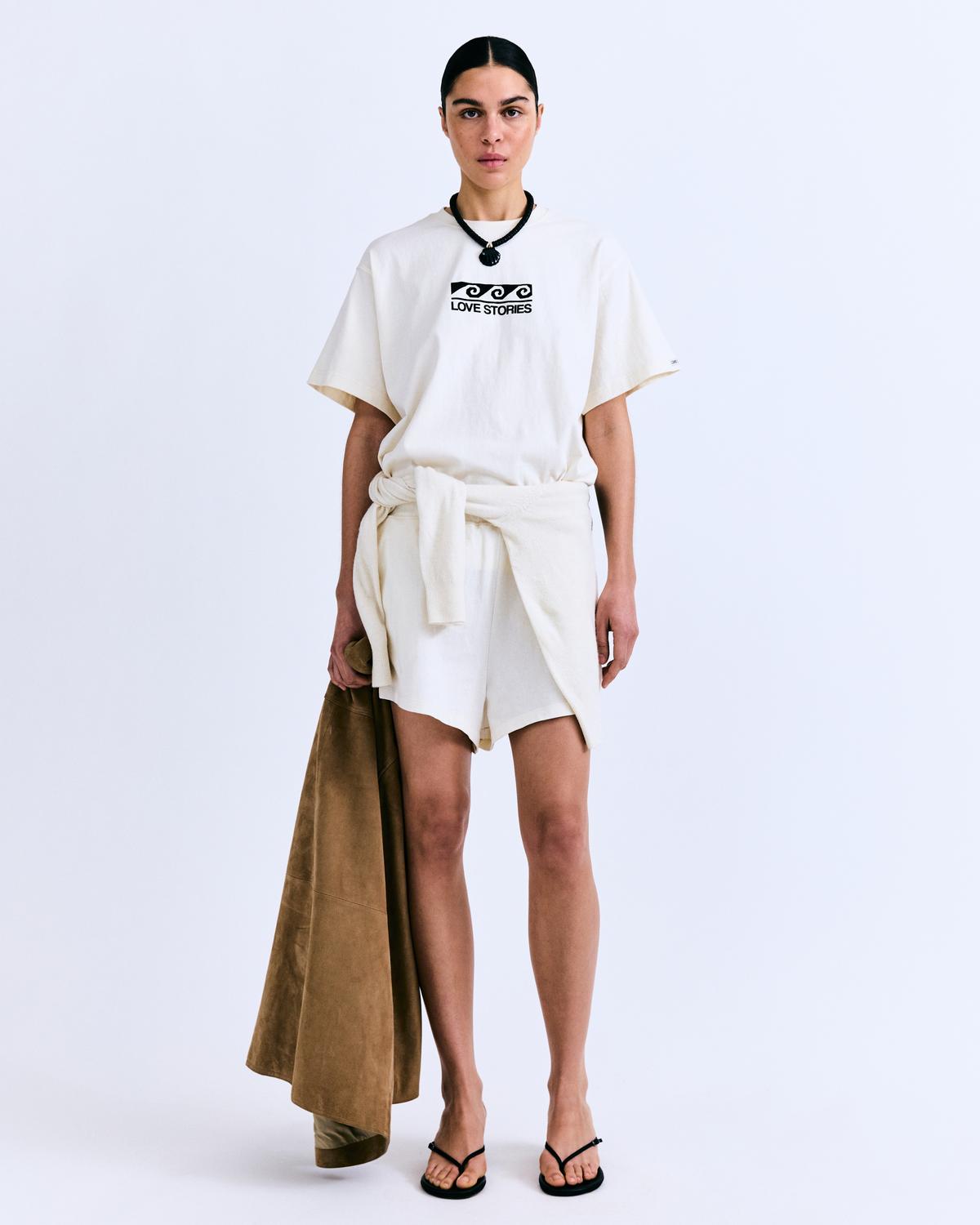 Love Stories Necklace Black Shell