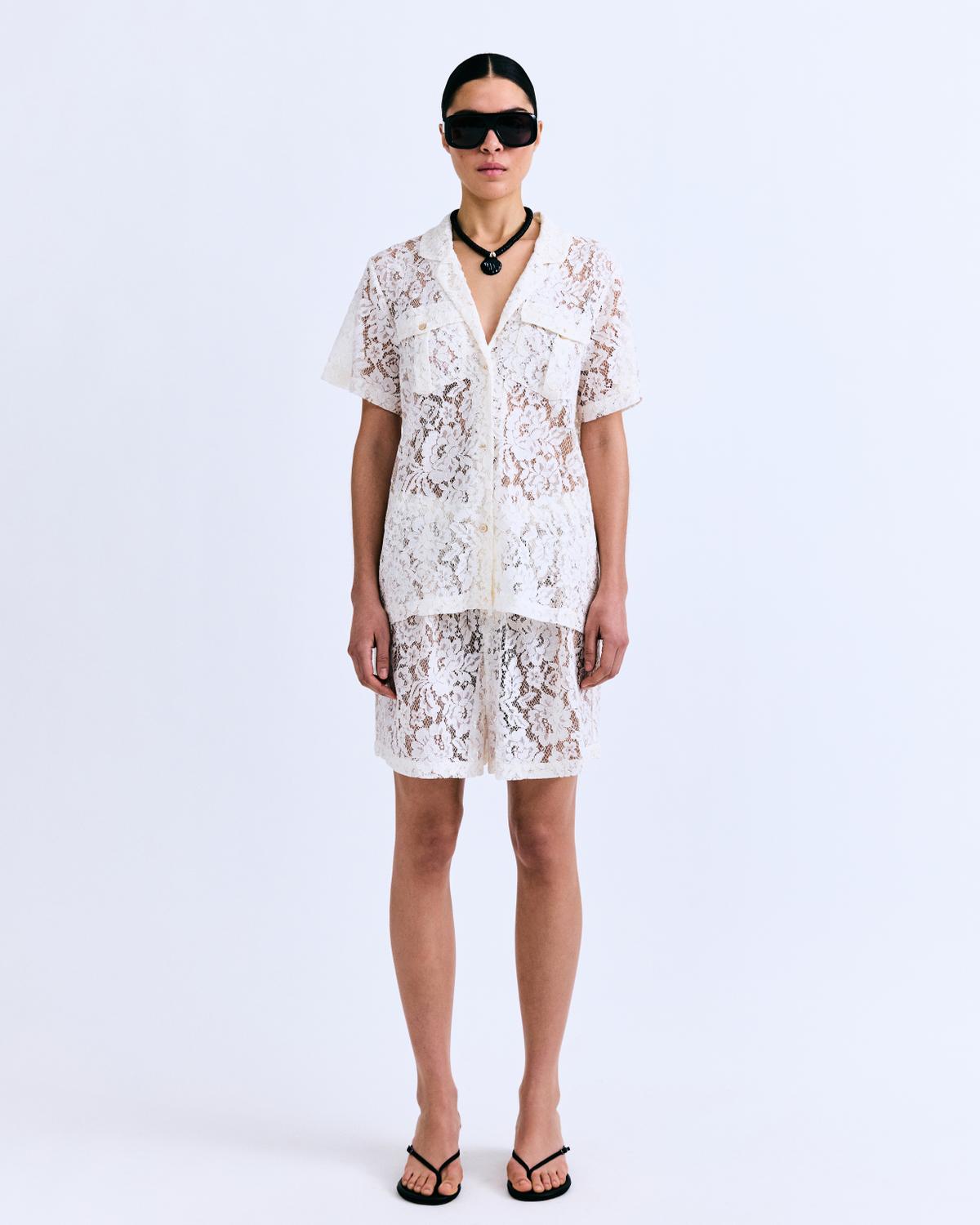 Love Stories Necklace Black Shell