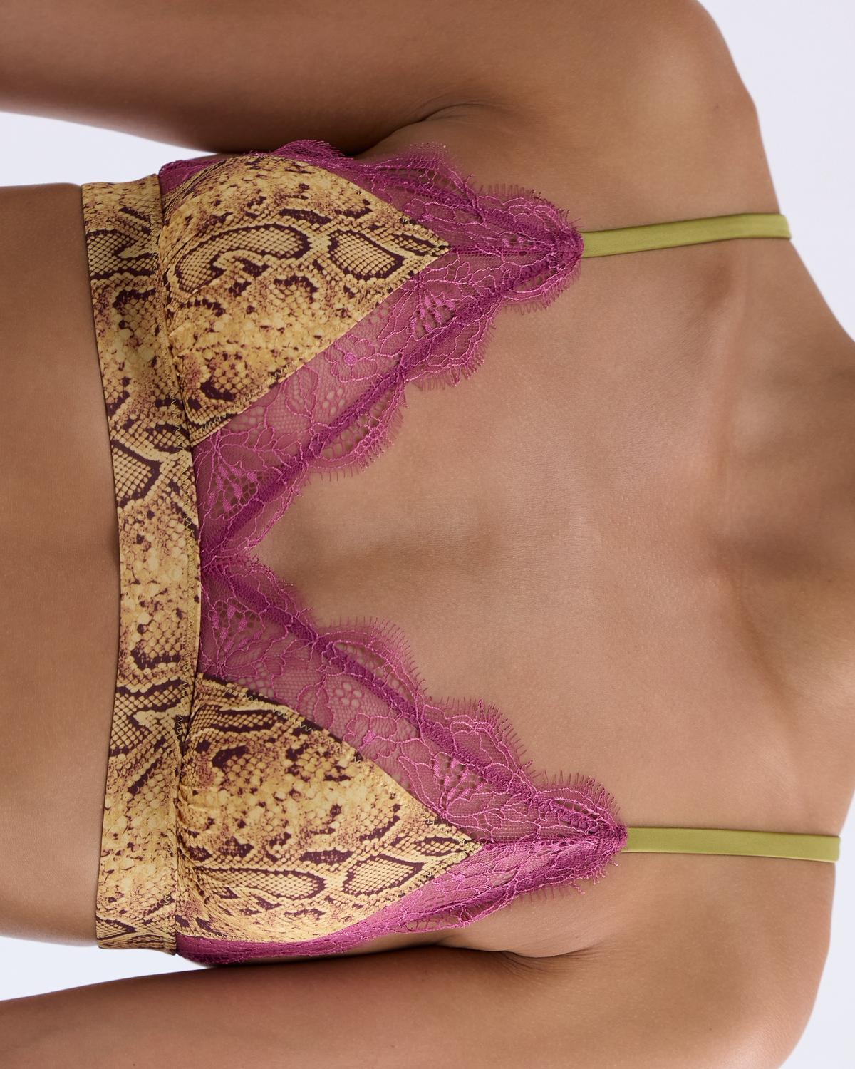 Love Stories Love Lace