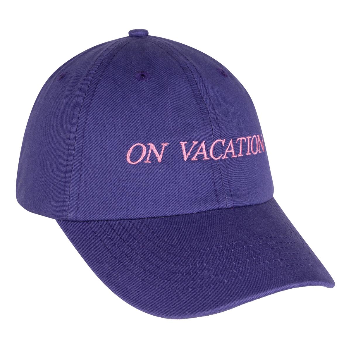 Love stories Cap On Vacation