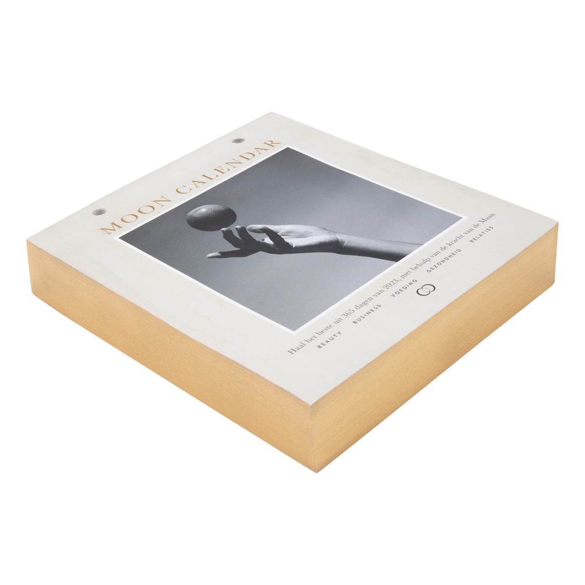Love stories Moon Calendar 2023 (NL)