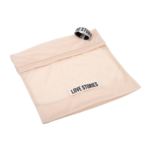 Love Stories Washing Bag Zip