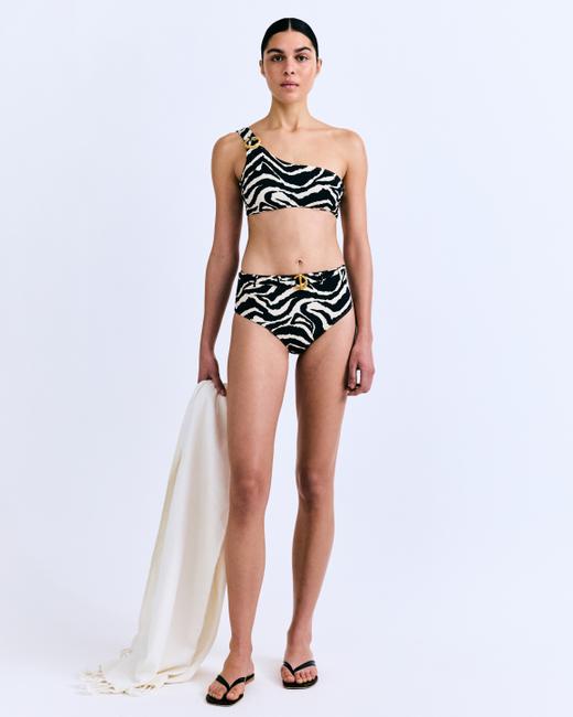 Love Stories Pebbles